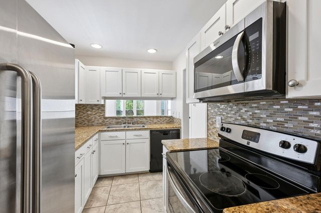 2520 Quarry RD 202, Austin, TX 78703