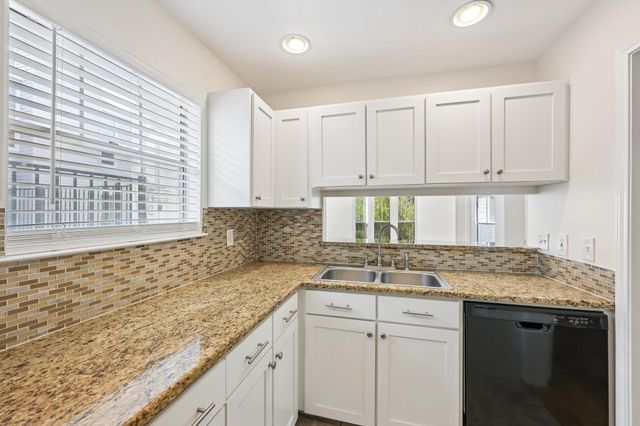 2520 Quarry RD 202, Austin, TX 78703