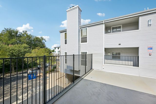 2520 Quarry RD 202, Austin, TX 78703