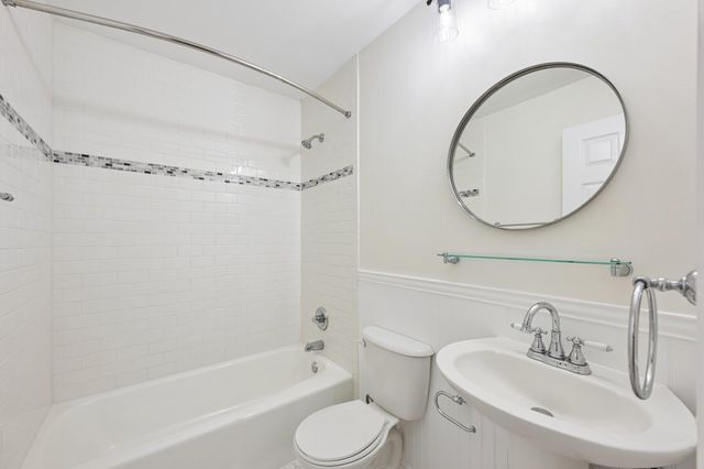 2520 Quarry RD 202, Austin, TX 78703
