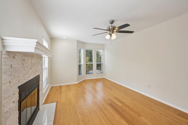2520 Quarry RD 202, Austin, TX 78703