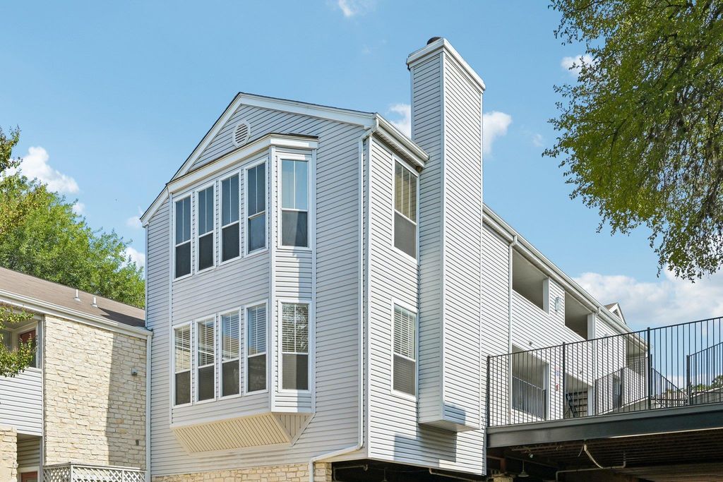 2520 Quarry RD 202, Austin, TX 78703