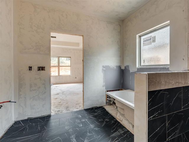 2209 Preserve Edge Drive, Edmond, OK 73034