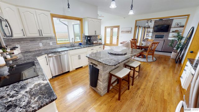 17227 Cattle Gate Lane, Kennard, NE 68034
