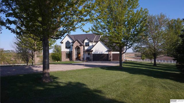 17227 Cattle Gate Lane, Kennard, NE 68034