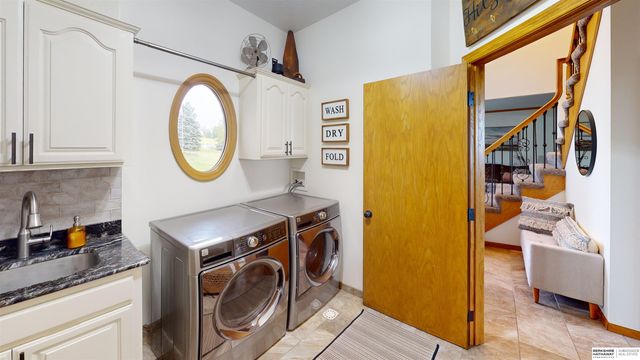 17227 Cattle Gate Lane, Kennard, NE 68034