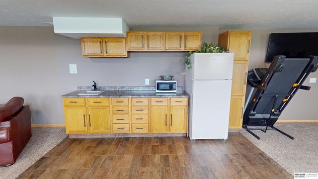 17227 Cattle Gate Lane, Kennard, NE 68034