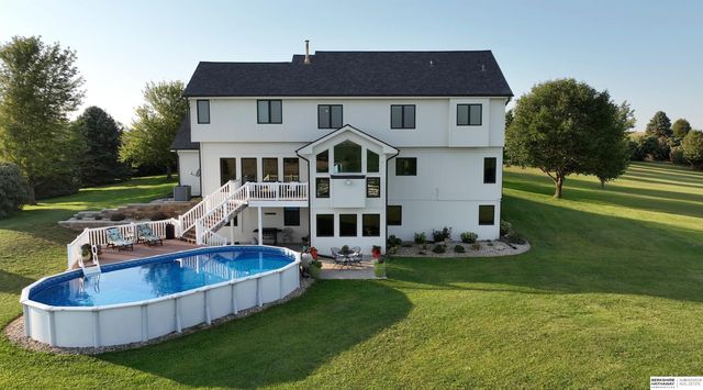 17227 Cattle Gate Lane, Kennard, NE 68034