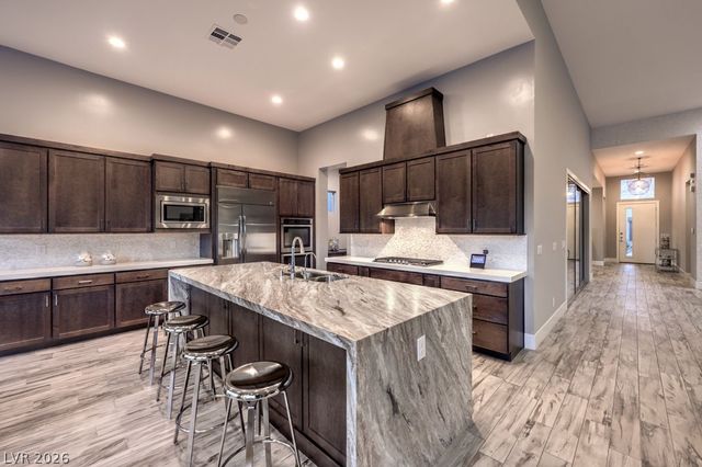 10494 Calico Terrace Avenue, Las Vegas, NV 89135