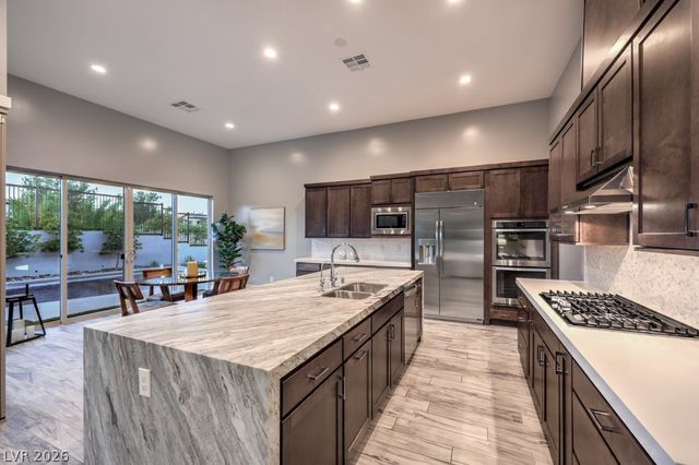 10494 Calico Terrace Avenue, Las Vegas, NV 89135