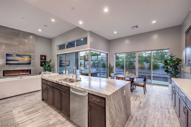 10494 Calico Terrace Avenue, Las Vegas, NV 89135