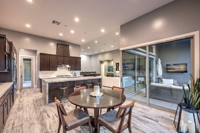 10494 Calico Terrace Avenue, Las Vegas, NV 89135