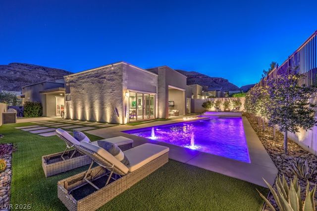 10494 Calico Terrace Avenue, Las Vegas, NV 89135