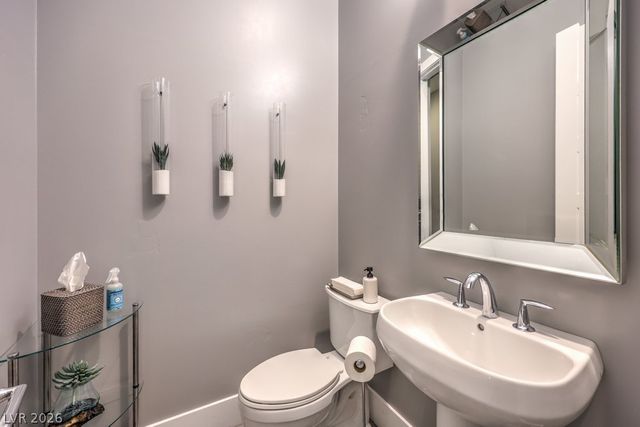 10494 Calico Terrace Avenue, Las Vegas, NV 89135