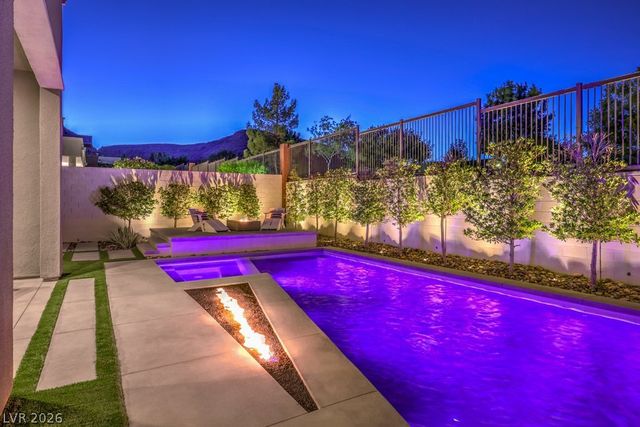 10494 Calico Terrace Avenue, Las Vegas, NV 89135