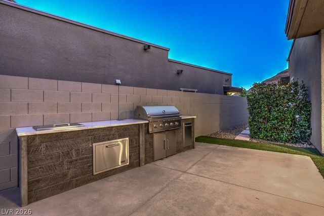 10494 Calico Terrace Avenue, Las Vegas, NV 89135