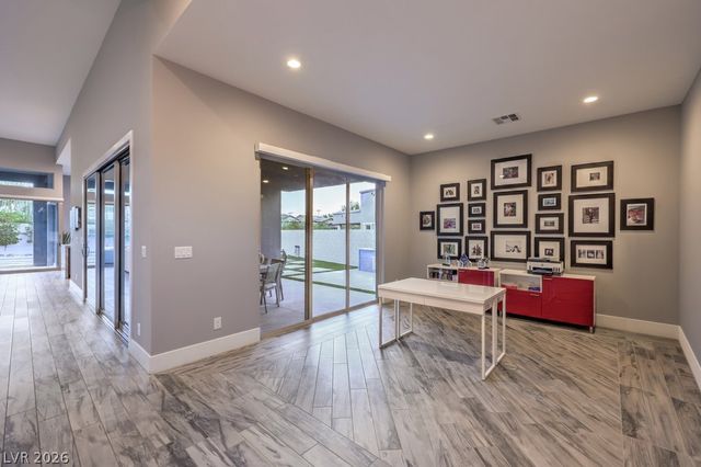 10494 Calico Terrace Avenue, Las Vegas, NV 89135