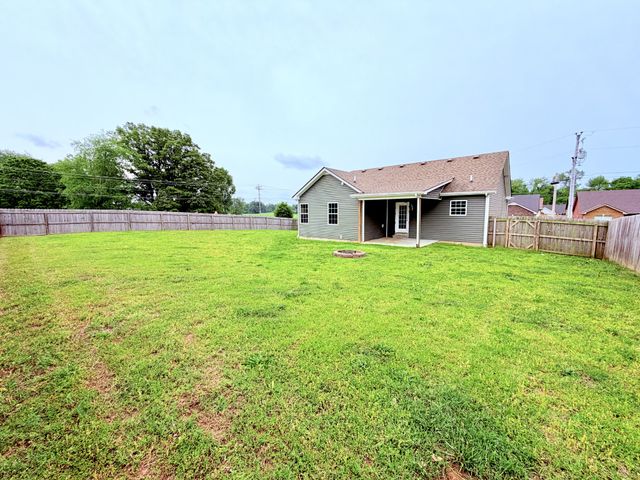 106 Ambridge St, Oak Grove, KY 42262