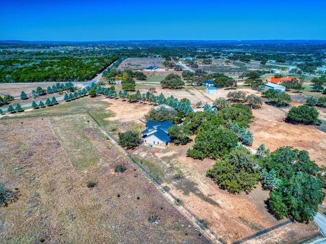 676 Highgate, Bandera, TX 78003