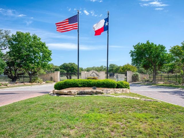 676 Highgate, Bandera, TX 78003
