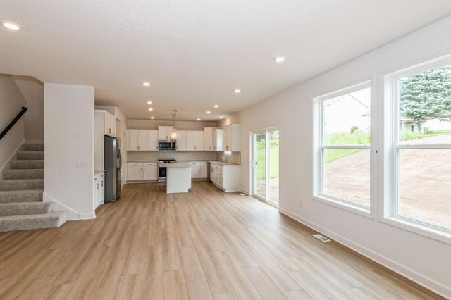 4939 Noble Drive NW, Rochester, MN 55901