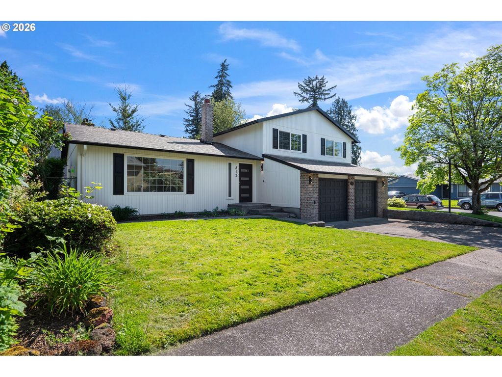 812 Ne 28TH St, Gresham, OR 97030