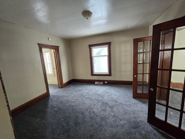 1033 1st Street, Jackson, MI 49203