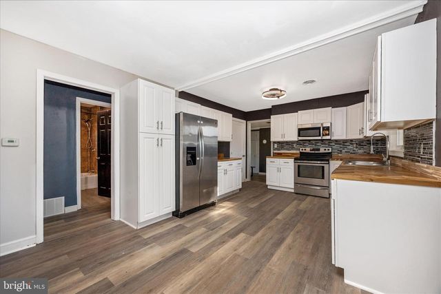 4814 RIDGE RD, Mount Airy, MD 21771