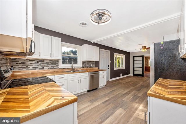 4814 RIDGE RD, Mount Airy, MD 21771