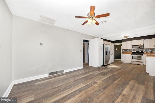 4814 RIDGE RD, Mount Airy, MD 21771