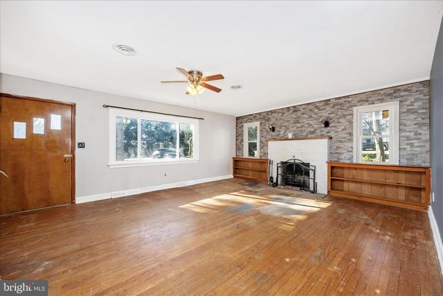 4814 RIDGE RD, Mount Airy, MD 21771