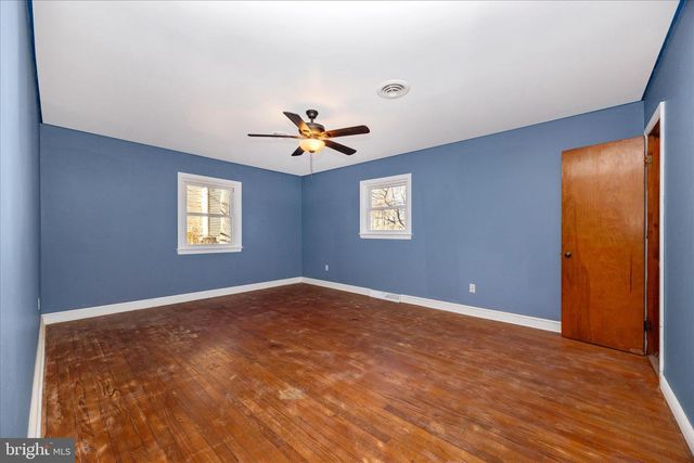 4814 RIDGE RD, Mount Airy, MD 21771