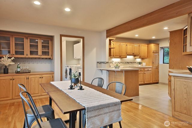 8267 Franklin Road, Clinton, WA 98236