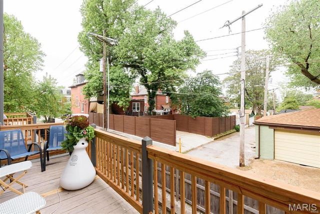 3614 Flad Avenue, St Louis, MO 63110