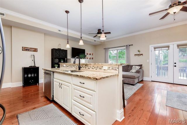 3614 Flad Avenue, St Louis, MO 63110