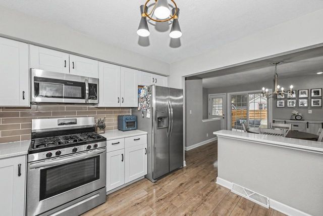 7170 S 35th STREET, Franklin, WI 53132