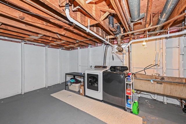 7170 S 35th STREET, Franklin, WI 53132