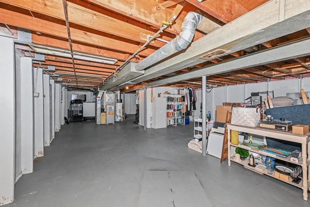 7170 S 35th STREET, Franklin, WI 53132