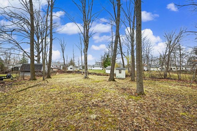 7170 S 35th STREET, Franklin, WI 53132