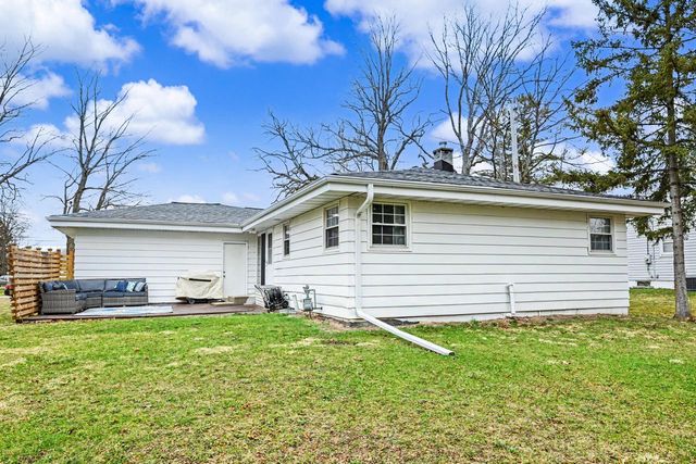 7170 S 35th STREET, Franklin, WI 53132