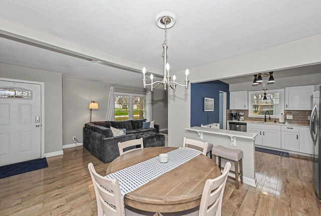 7170 S 35th STREET, Franklin, WI 53132