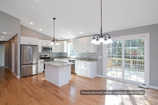 22 Rice Corner Rd., Brookfield, MA 01506