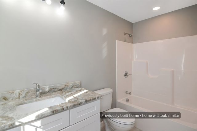 22 Rice Corner Rd., Brookfield, MA 01506