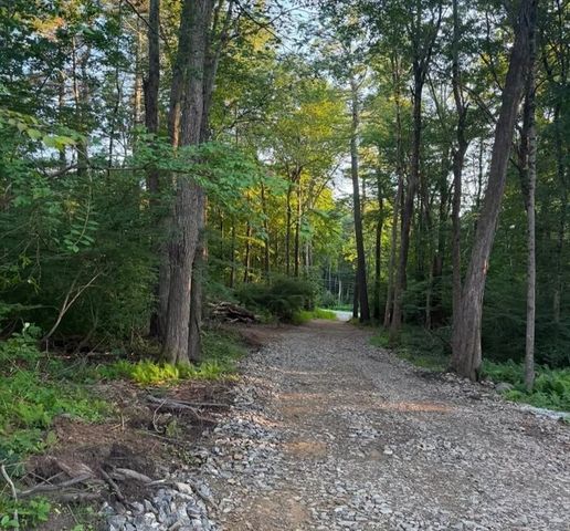 22 Rice Corner Rd., Brookfield, MA 01506