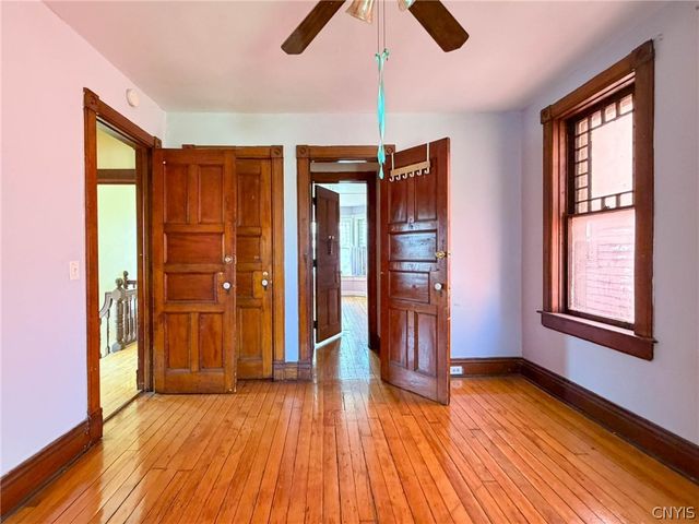 1129 Summit Place, Utica, NY 13501