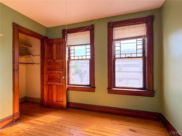 1129 Summit Place, Utica, NY 13501