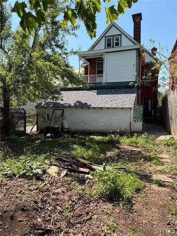 1129 Summit Place, Utica, NY 13501