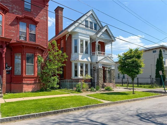 1129 Summit Place, Utica, NY 13501