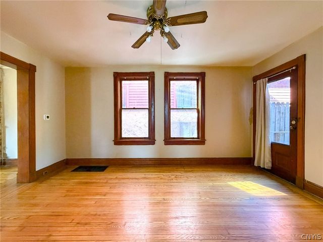 1129 Summit Place, Utica, NY 13501