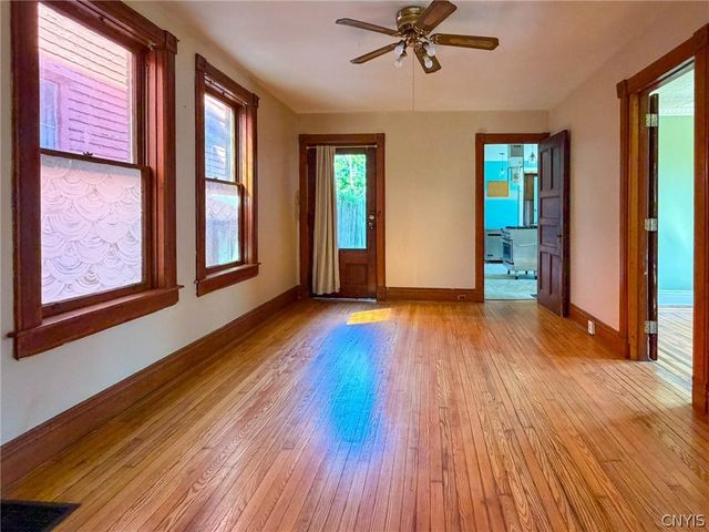 1129 Summit Place, Utica, NY 13501